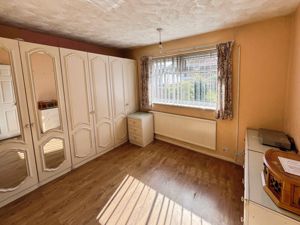 Bedroom- click for photo gallery